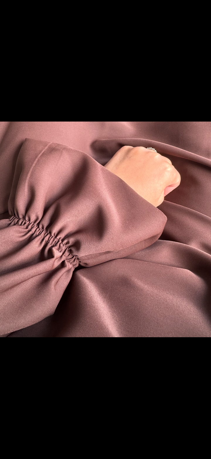 Maryam Medina Silk Abaya – Elegant Modest Maxi Dress with Tulip Sleeves