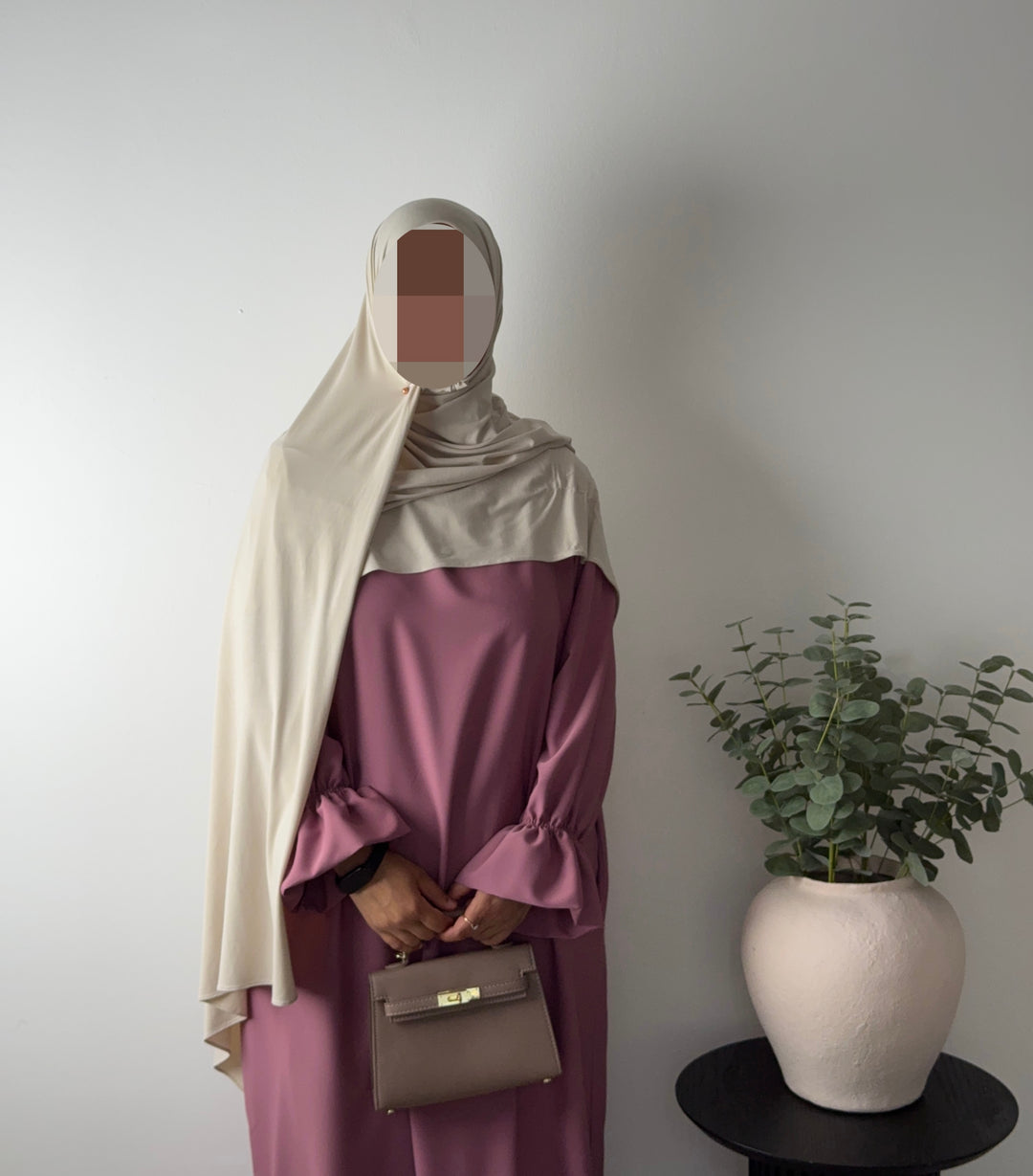 Maryam Medina Silk Abaya – Elegant Modest Maxi Dress with Tulip Sleeves