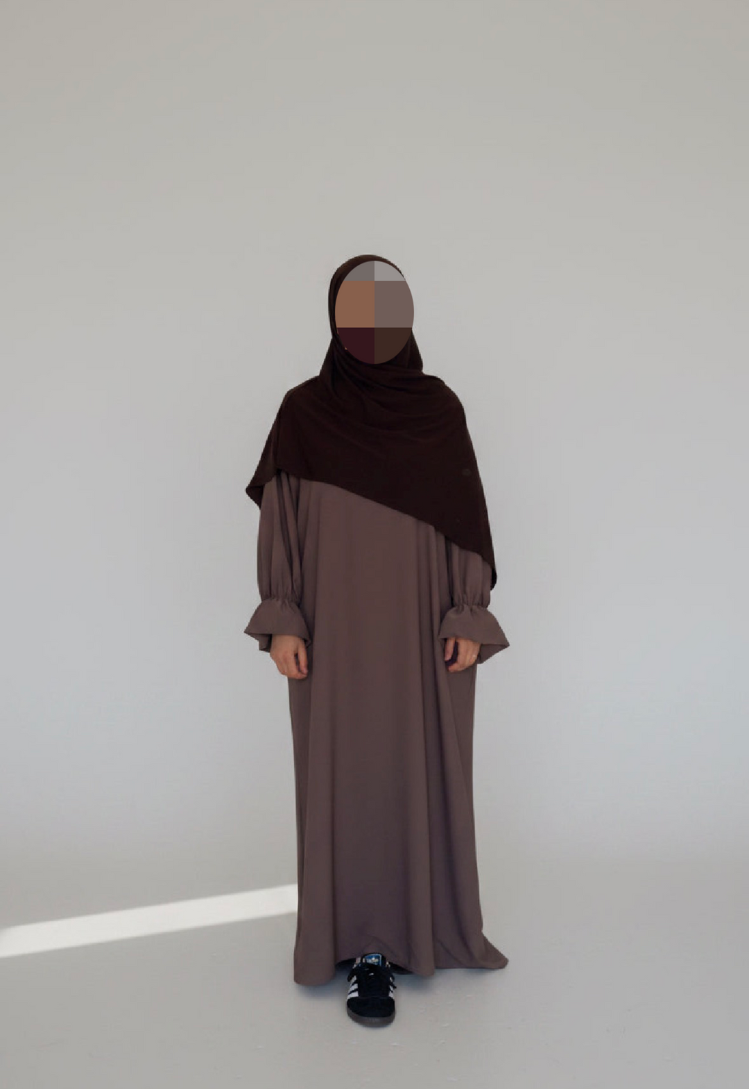 Maryam Medina Silk Abaya – Elegant Modest Maxi Dress with Tulip Sleeves
