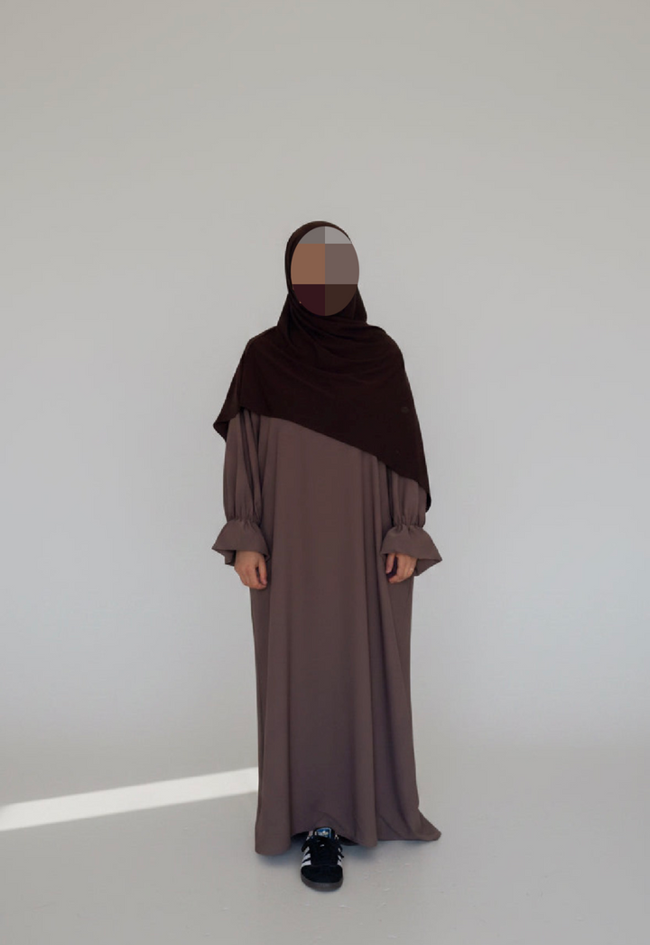 Maryam Medina Silk Abaya – Elegant Modest Maxi Dress with Tulip Sleeves