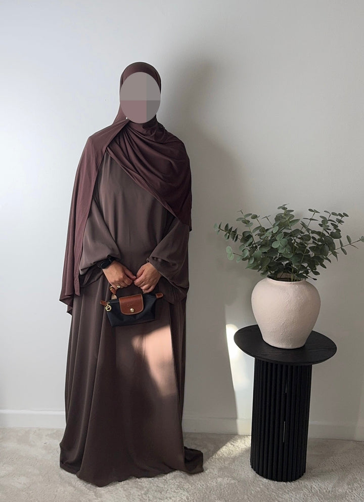 Medina Silk Abaya – Aisha | Elegant Modest Maxi Dress with Pockets