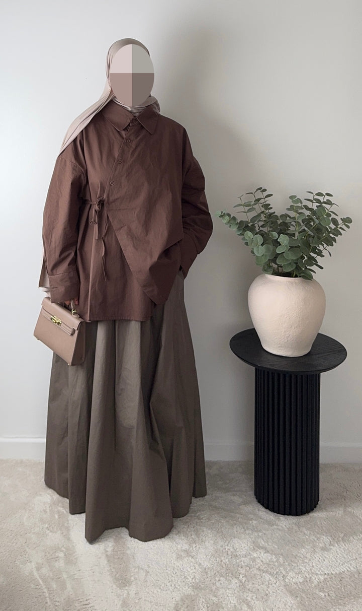 100% Cotton Asymmetrical Oversized Shirt – Modern Elegance