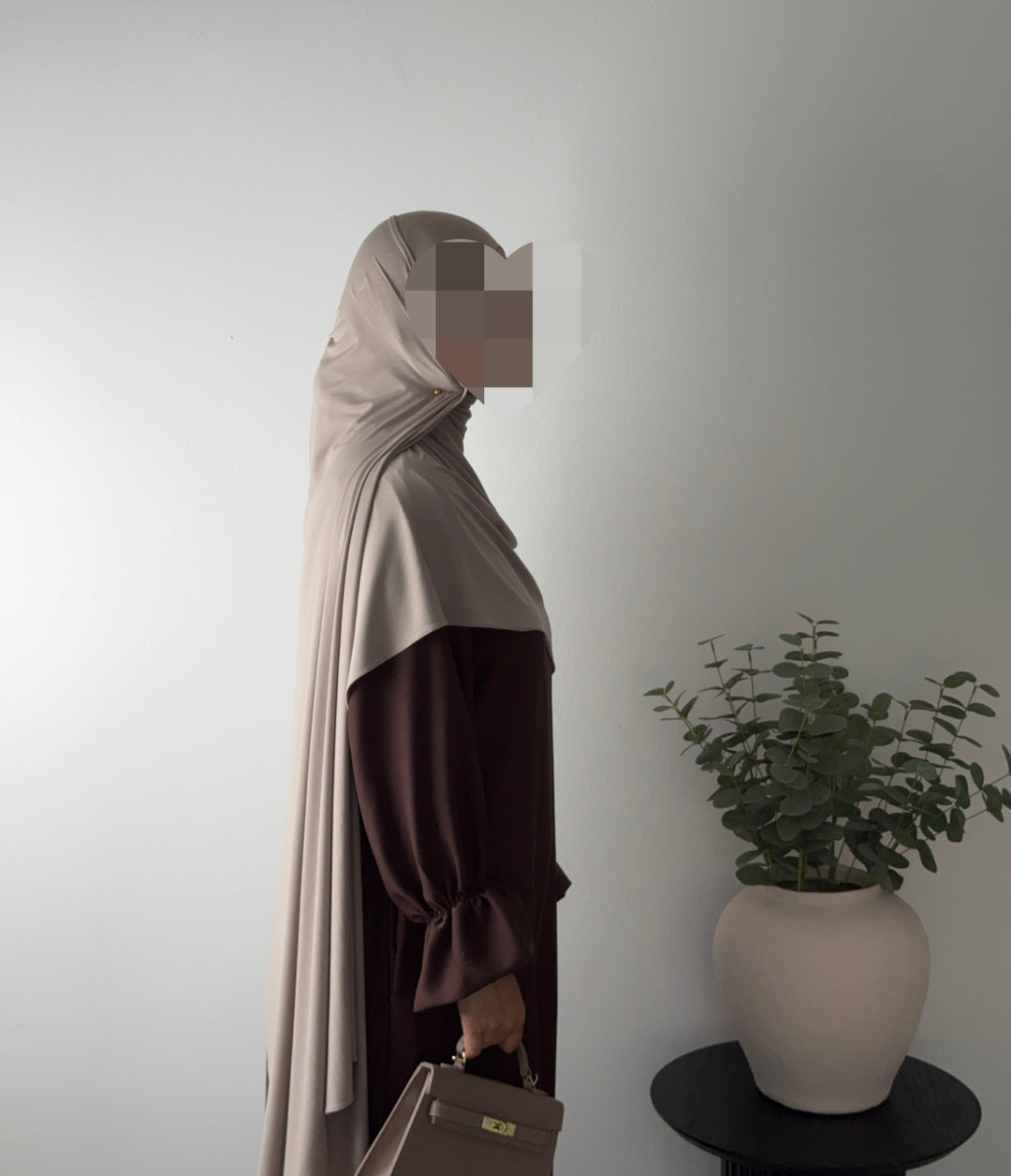 Maryam Medina Silk Abaya – Elegant Modest Maxi Dress with Tulip Sleeves