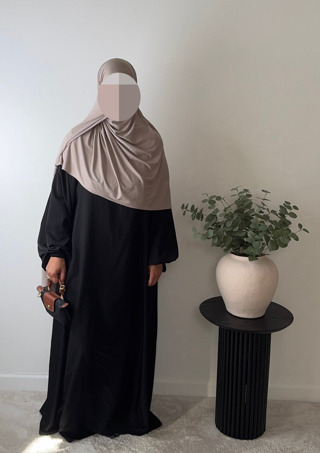 Medina Silk Abaya – Aisha | Elegant Modest Maxi Dress with Pockets