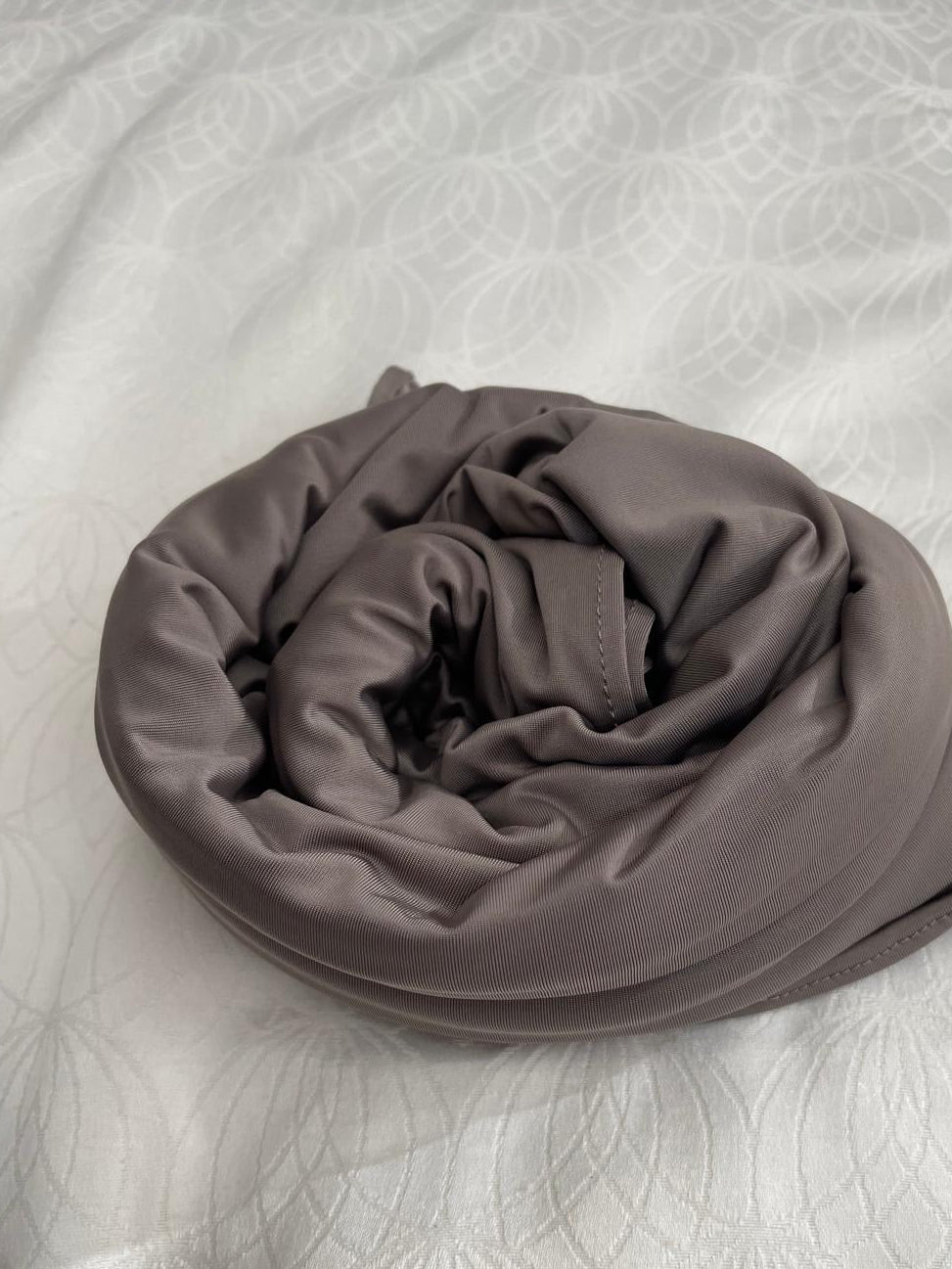 Liquid Jersey Hijab XL – Elegant Flow &amp; Everyday Comfort