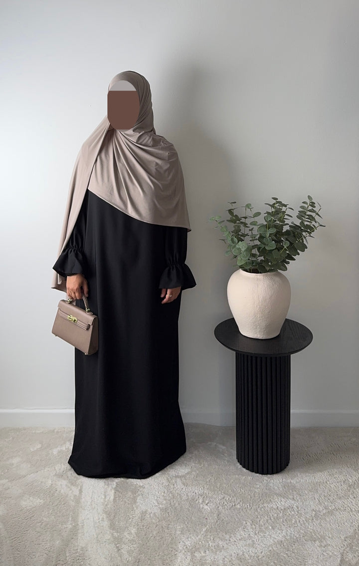 Maryam Medina Silk Abaya – Elegant Modest Maxi Dress with Tulip Sleeves