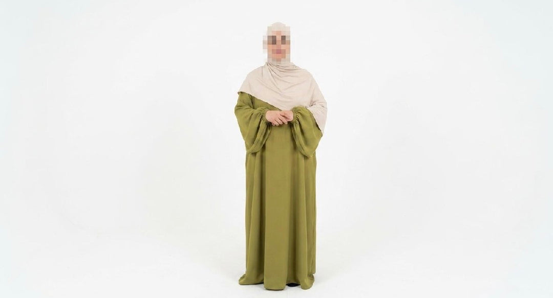 Medina Silk Abaya – Aisha | Elegant Modest Maxi Dress with Pockets