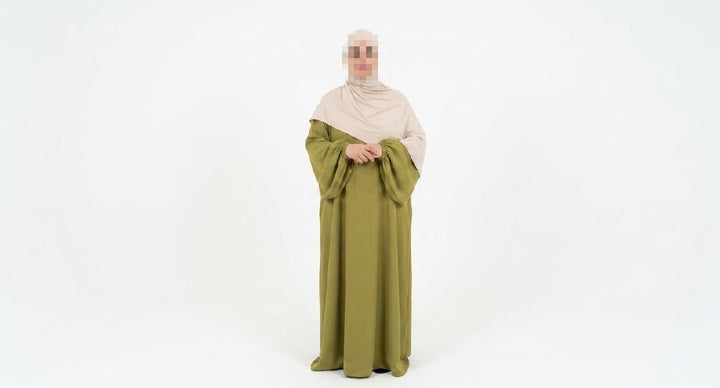 Medina Silk Abaya – Aisha | Elegant Modest Maxi Dress with Pockets