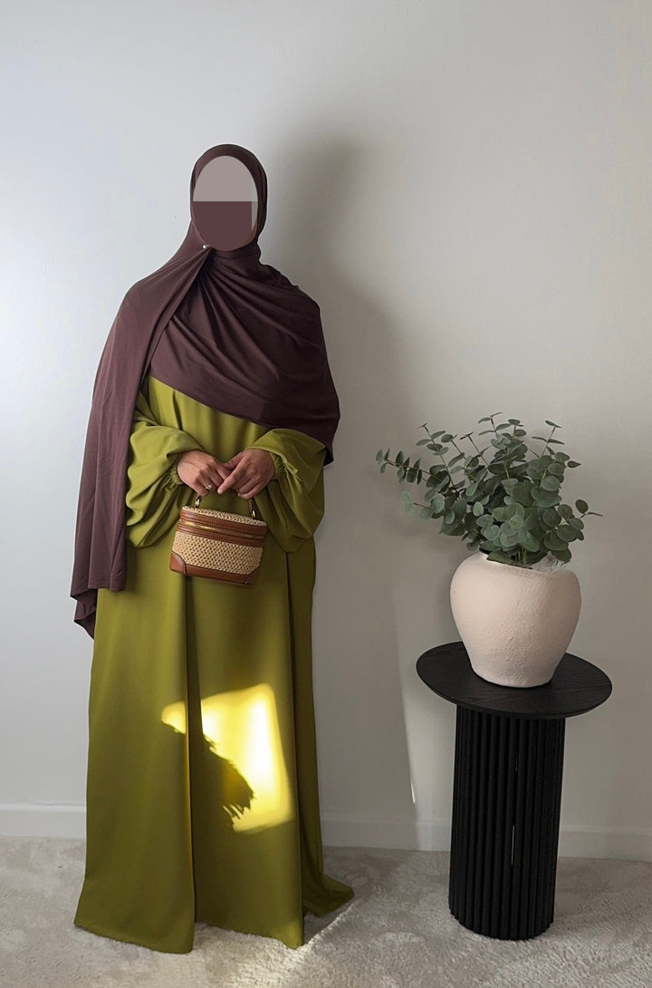 Medina Silk Abaya – Aisha | Elegant Modest Maxi Dress with Pockets