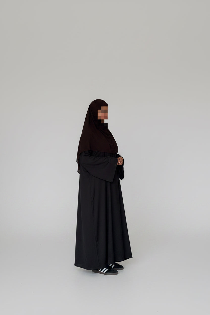 Layana Elegant Zoom Fabric Abaya – Flared Sleeve Modest Maxi Dress