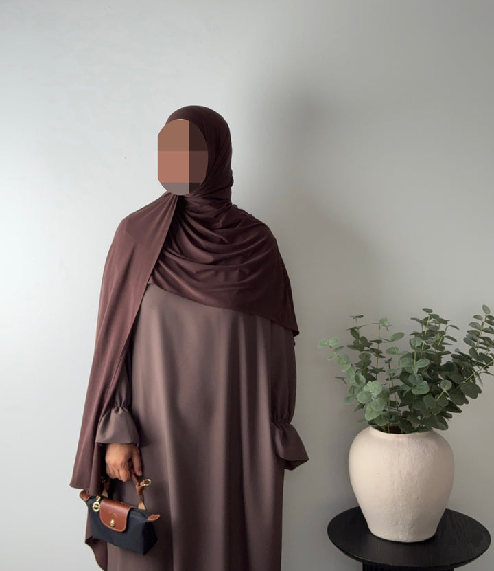 Maryam Medina Silk Abaya – Elegant Modest Maxi Dress with Tulip Sleeves