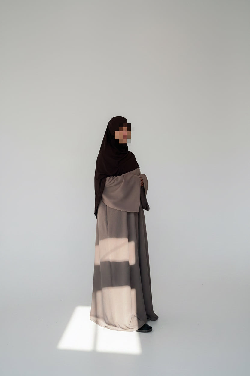 Layana Elegant Zoom Fabric Abaya – Flared Sleeve Modest Maxi Dress