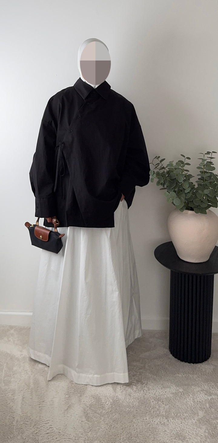 100% Cotton Asymmetrical Oversized Shirt – Modern Elegance