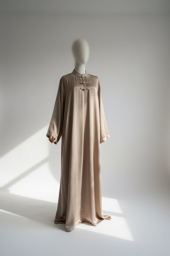 Amirah Embroidered Abaya – Elegant Modest Maxi Dress with Asian-Inspired Collar