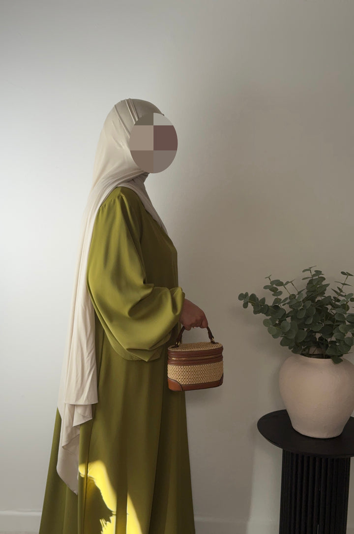 Medina Silk Abaya – Aisha | Elegant Modest Maxi Dress with Pockets