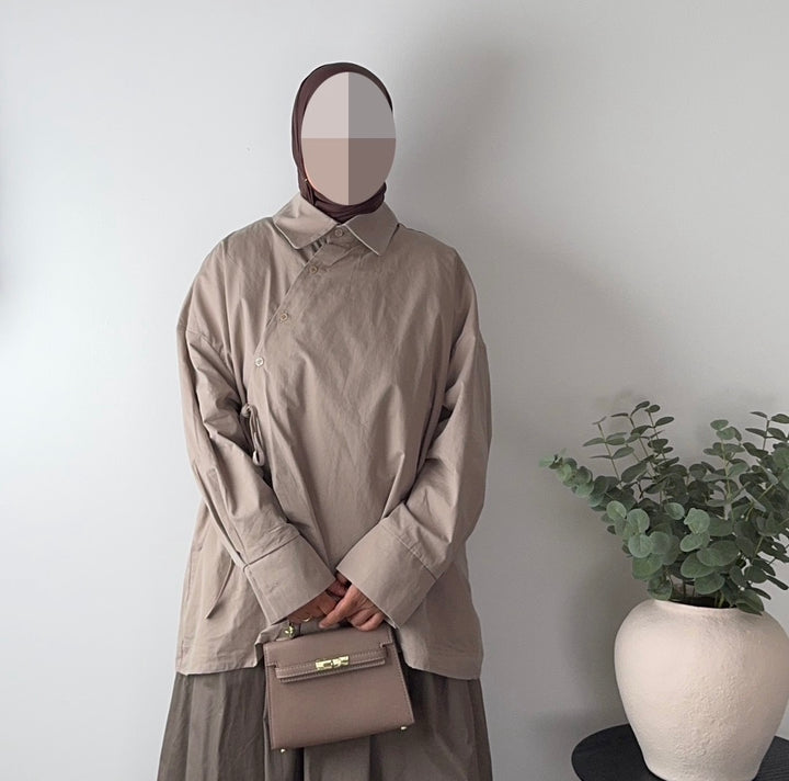 100% Cotton Asymmetrical Oversized Shirt – Modern Elegance